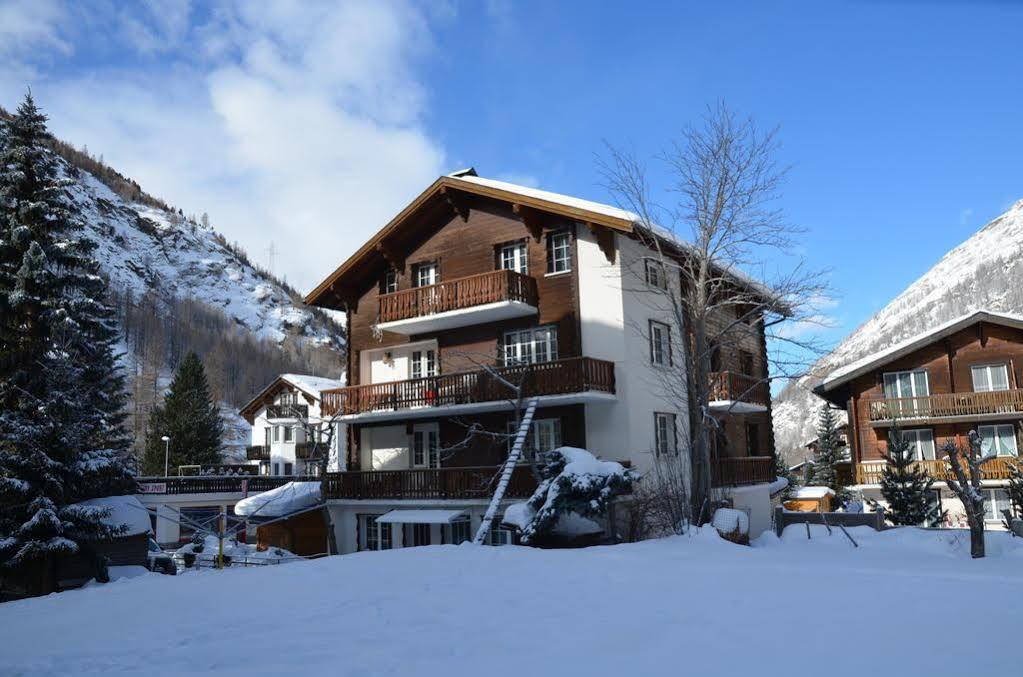 Apartmán Haus Alpenperle Saas-Almagell Exteriér fotografie